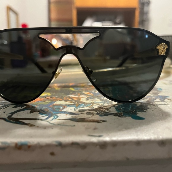 Versace shades - Picture 3 of 3